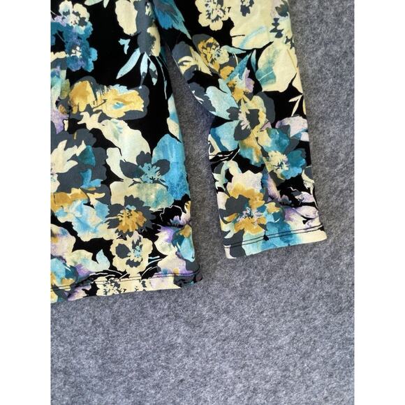 CHICOS Womens Knit TOP Long Sleeve BLACK Blue Yellow Purple FLORAL Size 1 - Picture 5 of 7